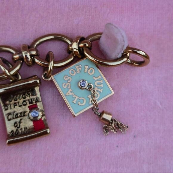 Juicy Couture Y2K Graduation 2010 Limited Edition Vintage Charm Bracelet w/ Box - Picture 10 of 11
